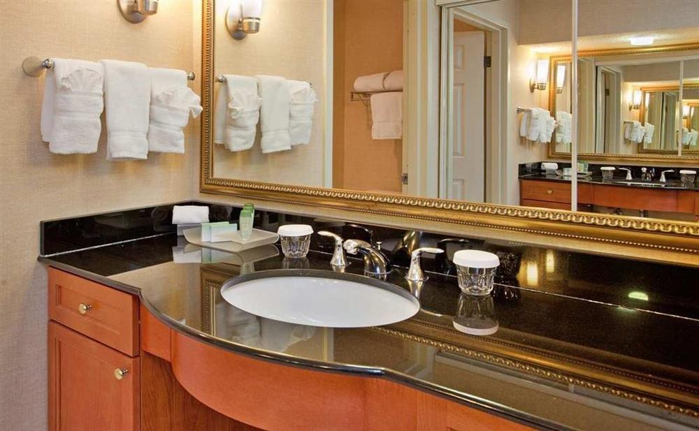 Homewood Suites By Hilton Houston-Willowbrook Mall Номер фото